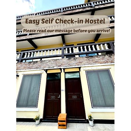 October Hostel Chiangmai Chiang Mai Dış mekan fotoğraf