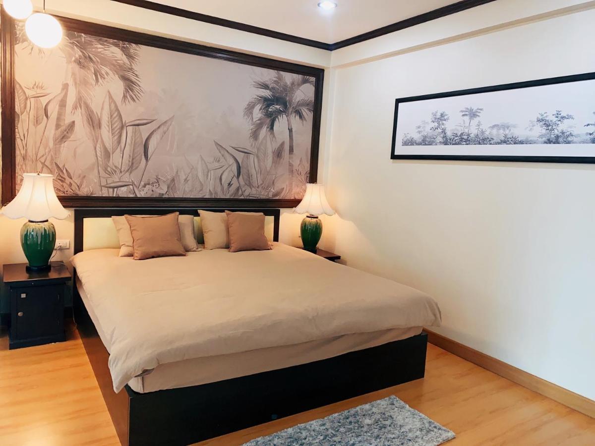 October Hostel Chiangmai Chiang Mai Dış mekan fotoğraf