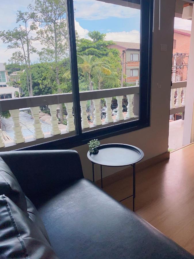 October Hostel Chiangmai Chiang Mai Dış mekan fotoğraf