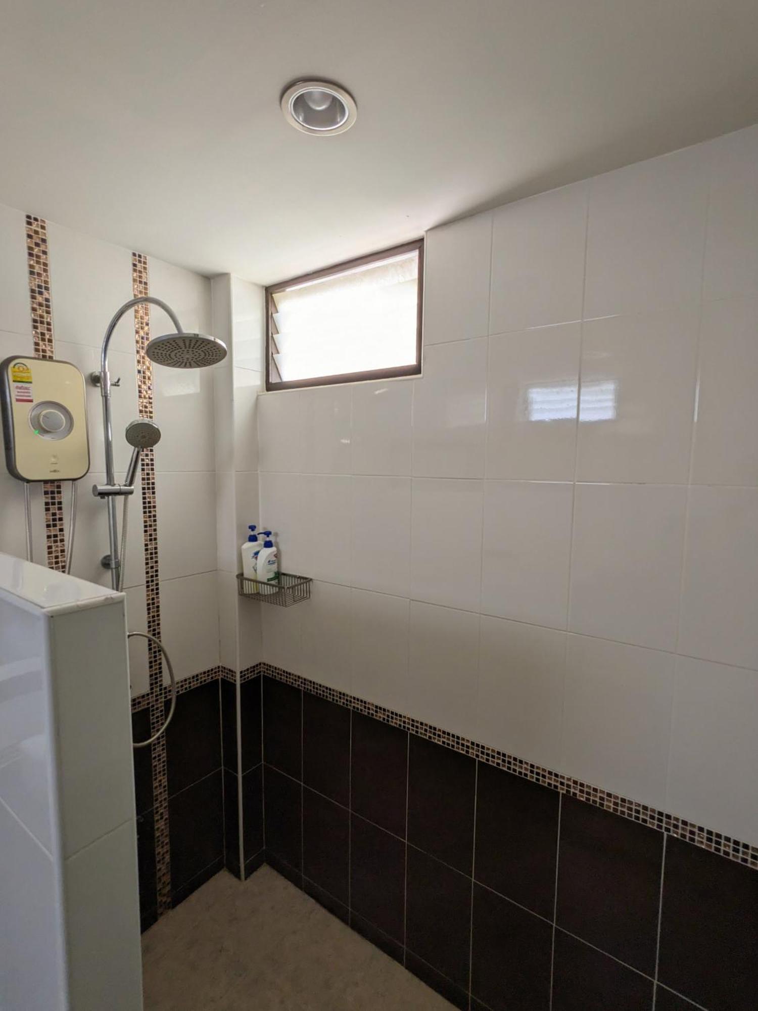 October Hostel Chiangmai Chiang Mai Dış mekan fotoğraf