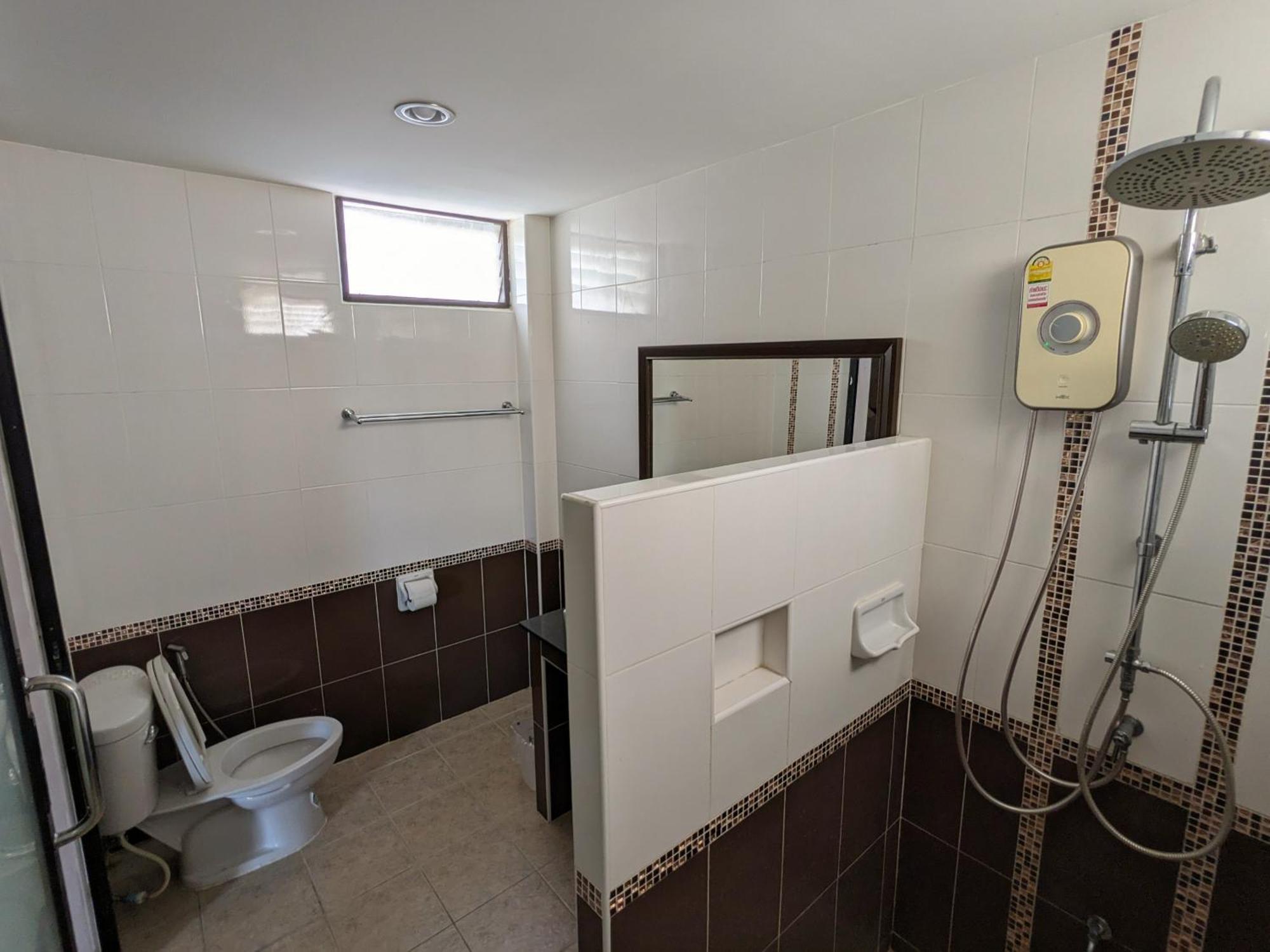 October Hostel Chiangmai Chiang Mai Dış mekan fotoğraf