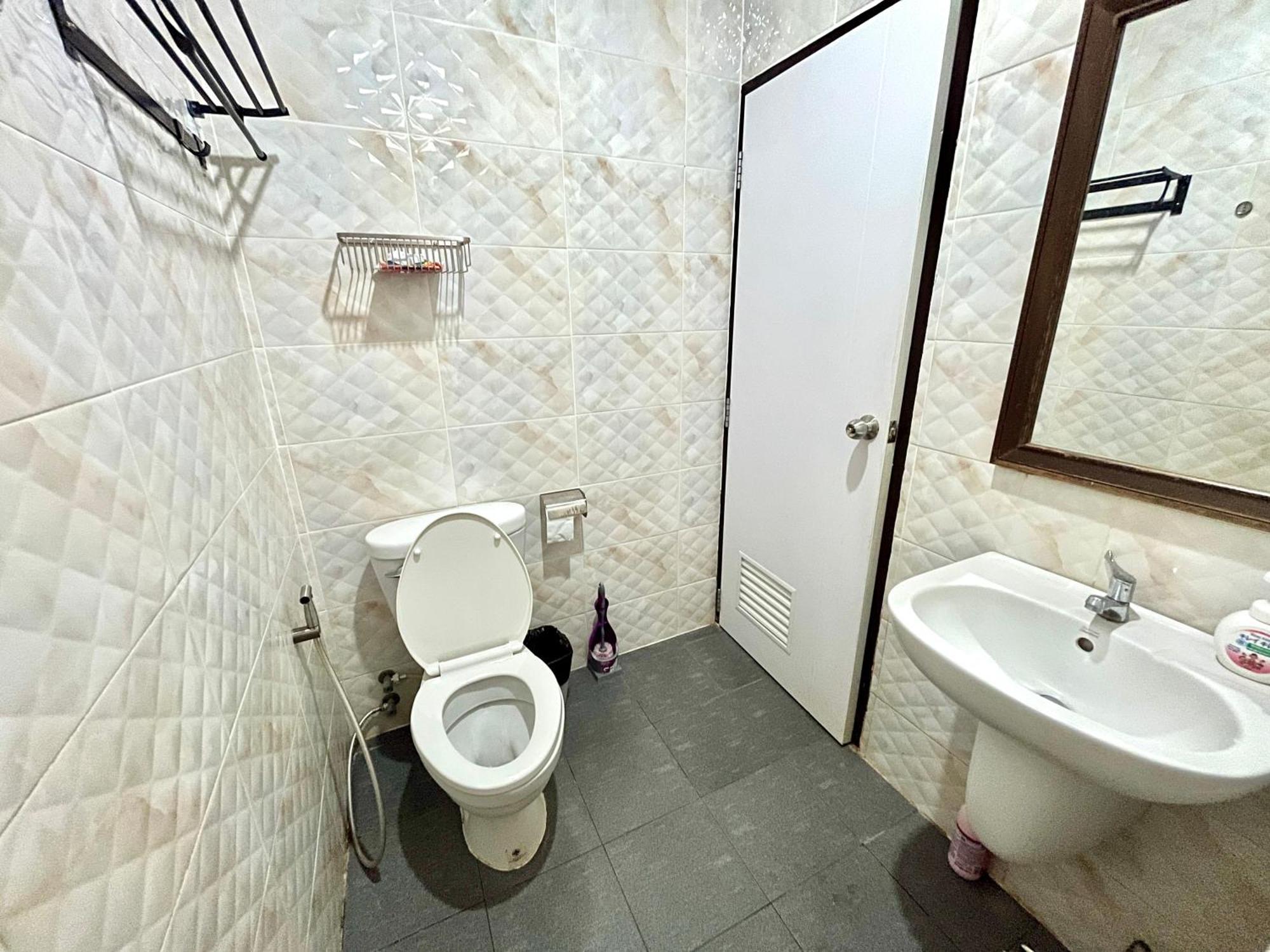 October Hostel Chiangmai Chiang Mai Dış mekan fotoğraf