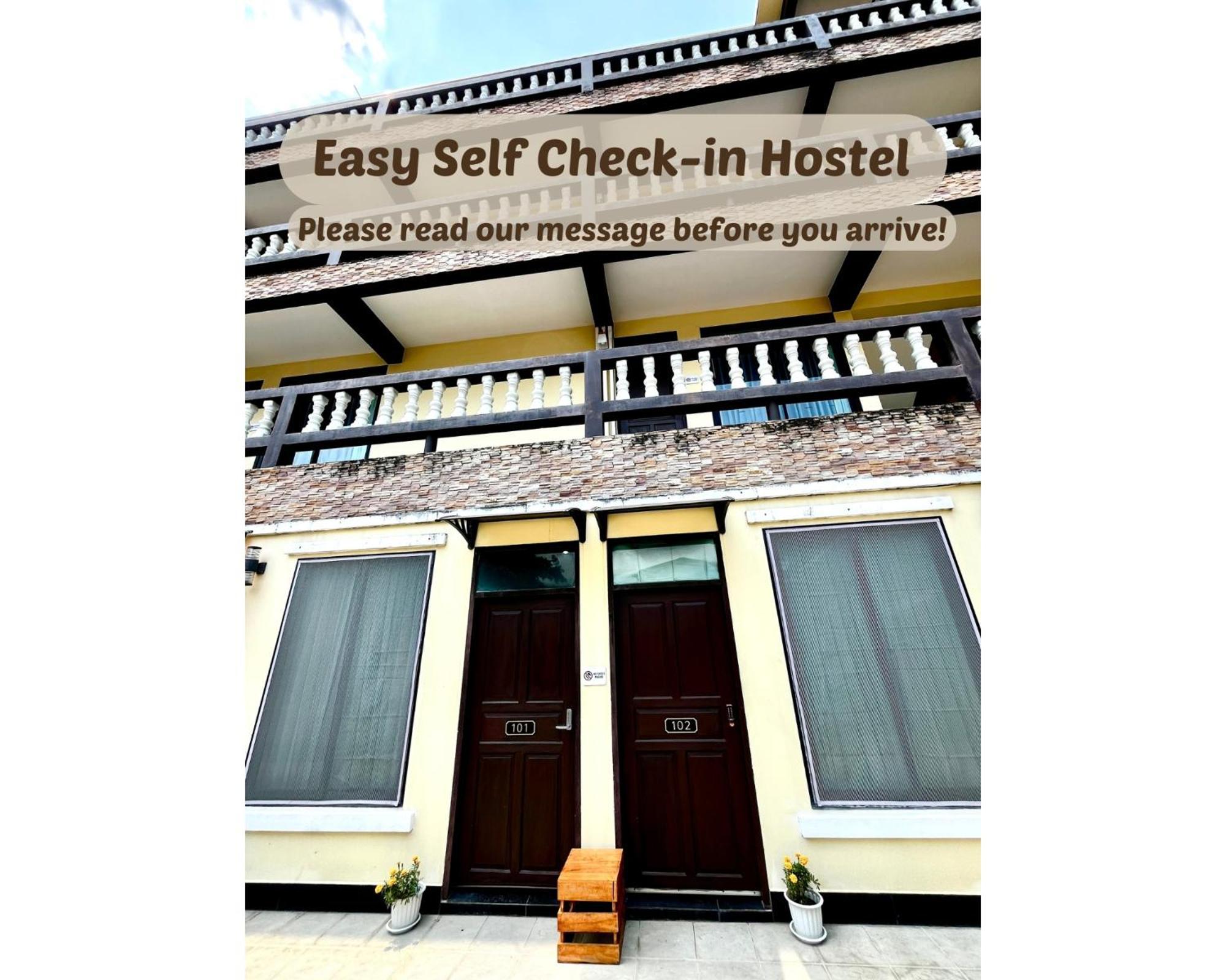 October Hostel Chiangmai Chiang Mai Dış mekan fotoğraf